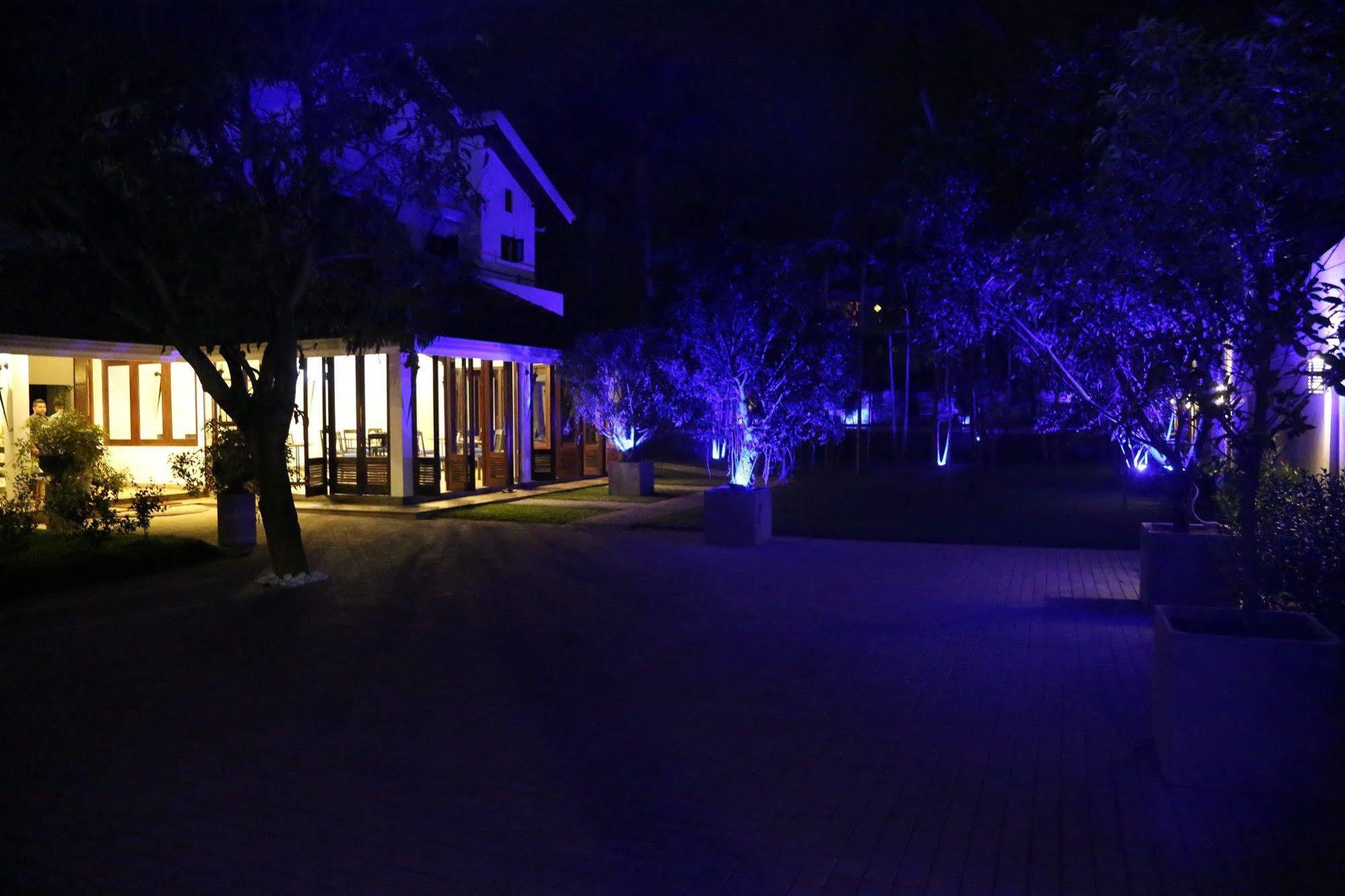 Tranquil Negombo Boutique Exterior foto