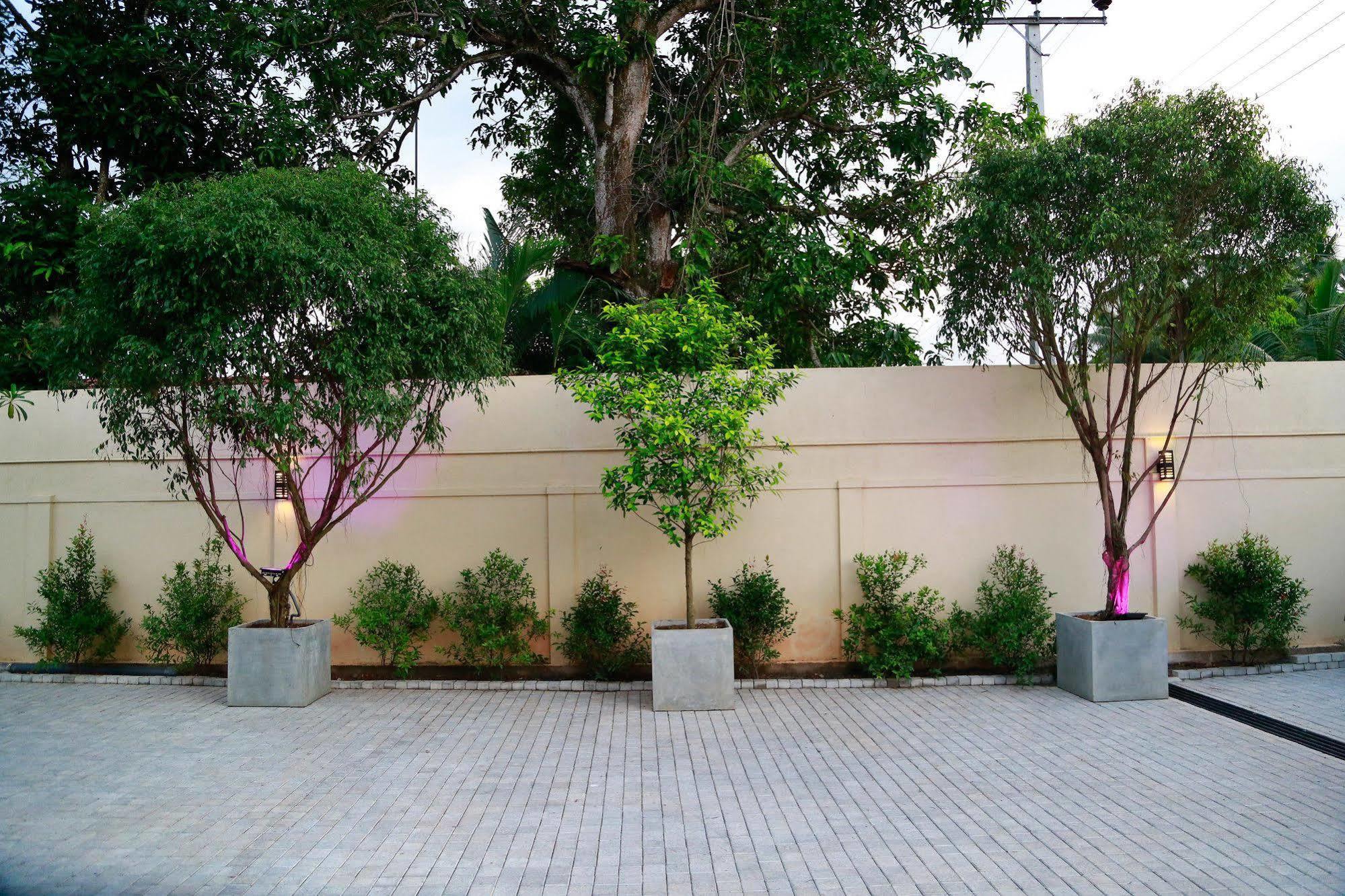 Tranquil Negombo Boutique Exterior foto